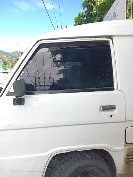 istock Taxi car door 1587160770