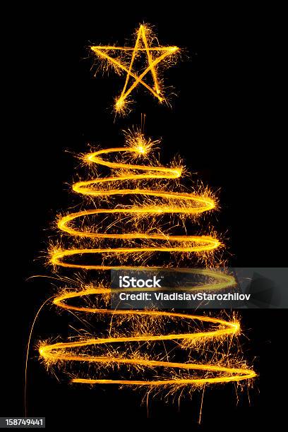 Árvore De Natal Feita Com Brilhante - Fotografias de stock e mais imagens de Abstrato - Abstrato, Brilhante - Fogo de Artifício, Claro