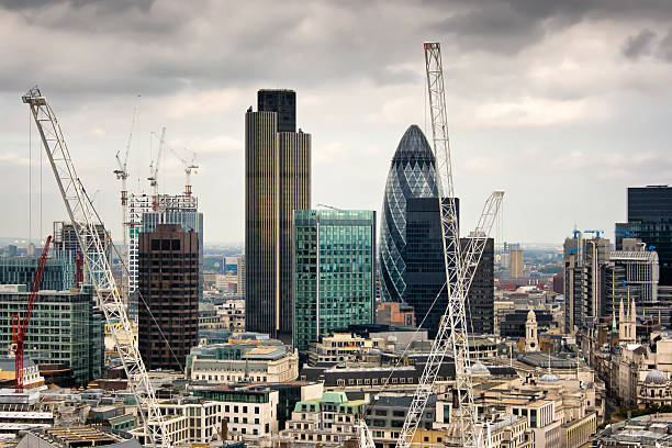 istock London - panoramic view of economic district 158758290