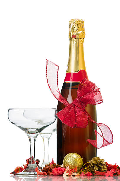 champanhe de ano-novo em 2013 - champagne new years day 2013 bottle - fotografias e filmes do acervo