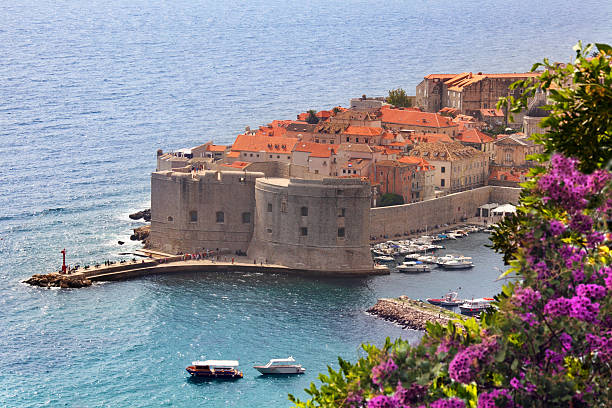 istock .Dubrovnik Fortress 158772051