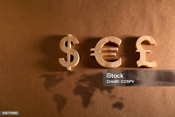 Economia E Unità Di Valuta - Fotografie stock e altre immagini di Affari - Affari, Attività bancaria, Azioni e partecipazioni