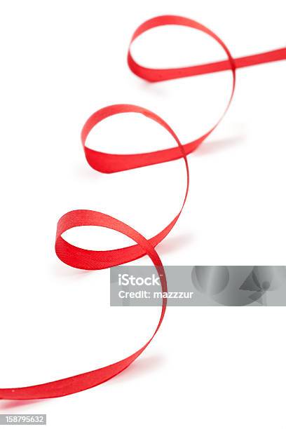 Cinta De La Navidad Roja Sobre Fondo Blanco Foto de stock y más banco de imágenes de Abstracto - Abstracto, Acontecimiento, Aniversario