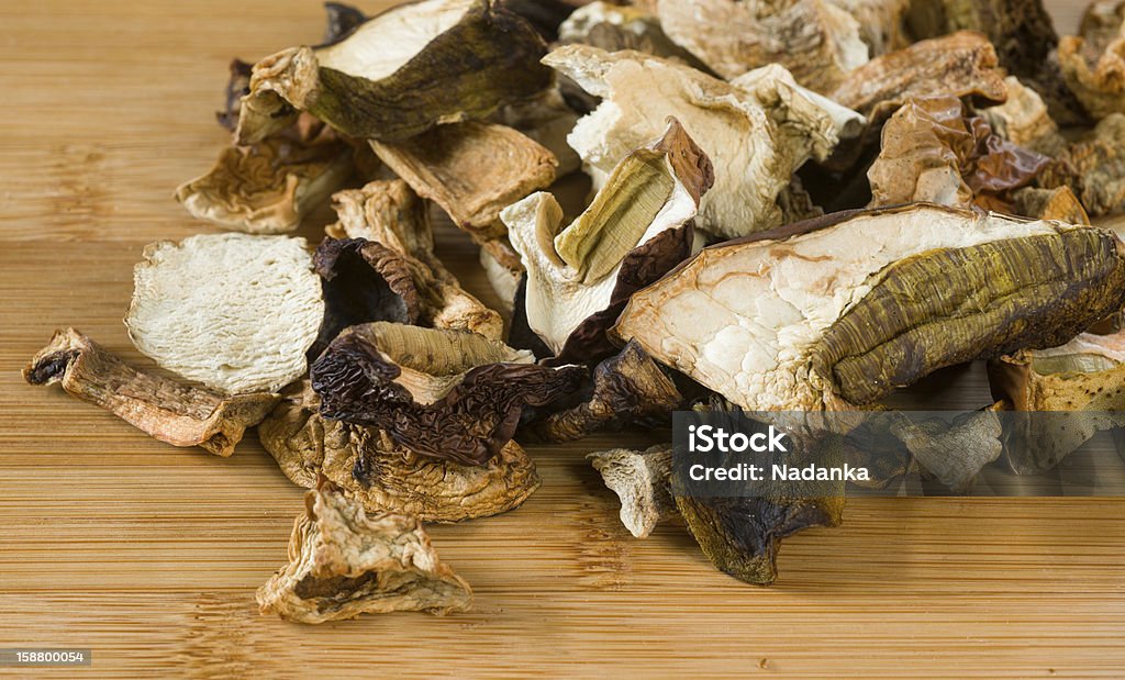 Cogumelos secos - Foto de stock de Boletus Sp royalty-free