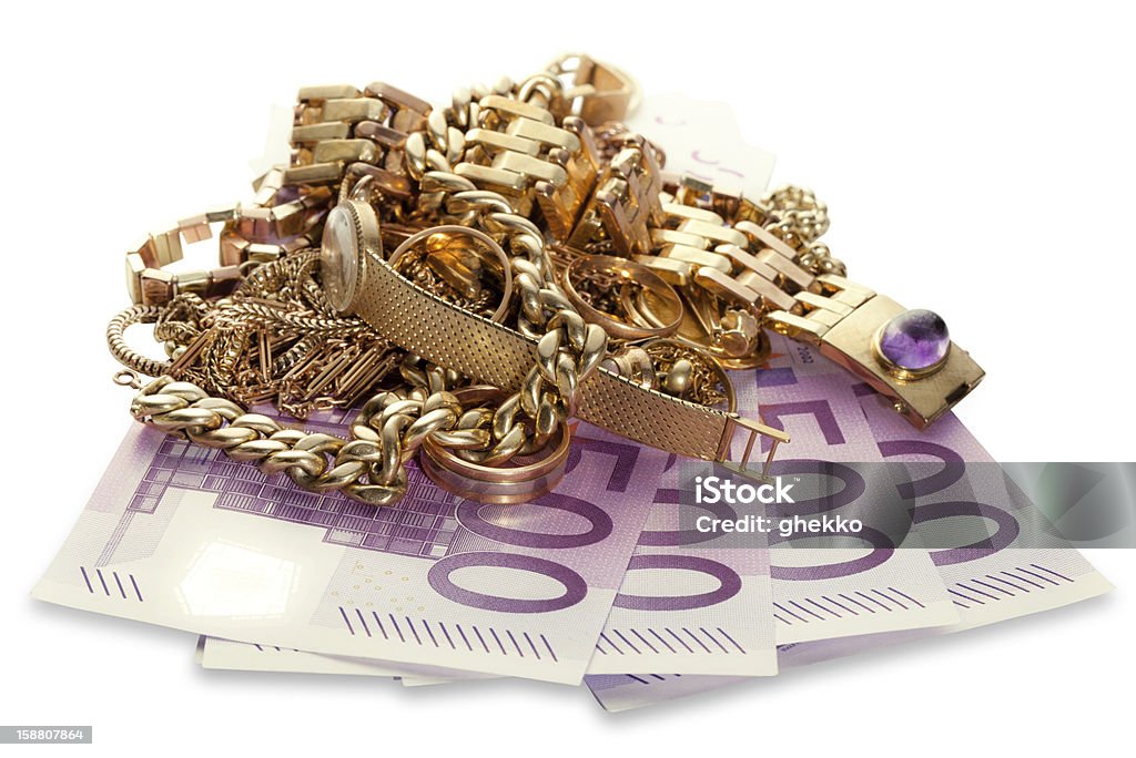 Złota biżuteria w 500 banknotów Euro - Zbiór zdjęć royalty-free (Złoto - metal)