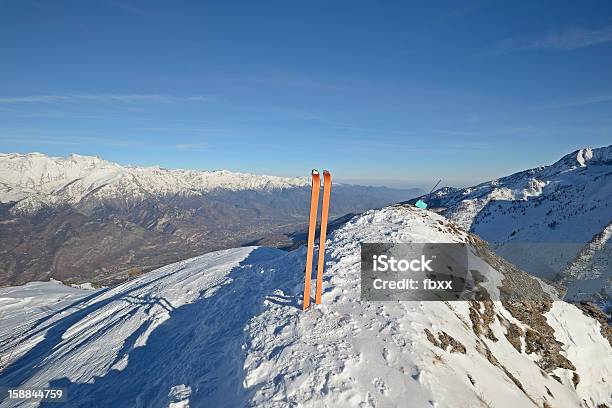 Ski Touring Exploração - Fotografias de stock e mais imagens de Alpes Europeus - Alpes Europeus, Ao Ar Livre, Aventura