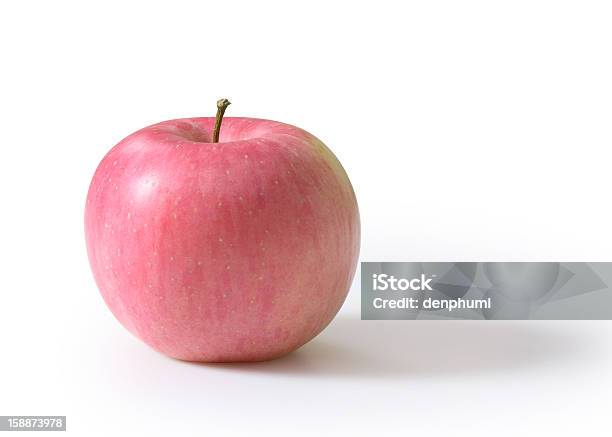 Roten Apfel Isoliert Auf Weißem Hintergrund Stockfoto und mehr Bilder von Apfel - Apfel, Apfelsorte Red Delicious, Blatt - Pflanzenbestandteile