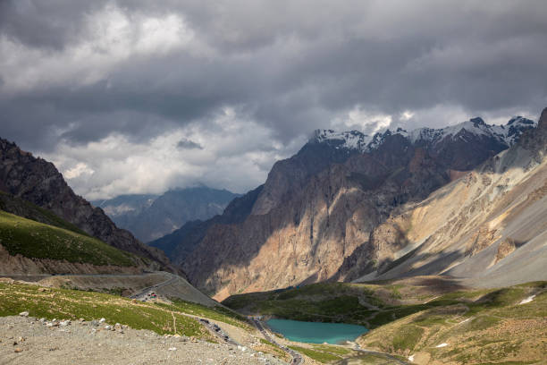 istock Xinjiang Duku Highway 1588921537