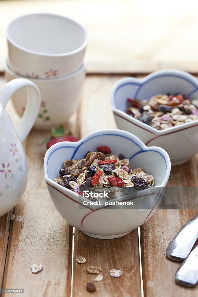 Muesli con frutas secas. - Foto de stock de Alimento libre de derechos