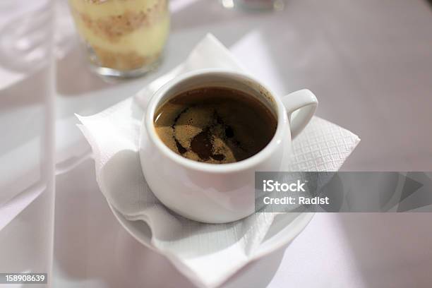 Taza De Café Fuerte Griega Foto de stock y más banco de imágenes de Arabesco - Estilo - Arabesco - Estilo, Bebida, Bebida sin alcohol