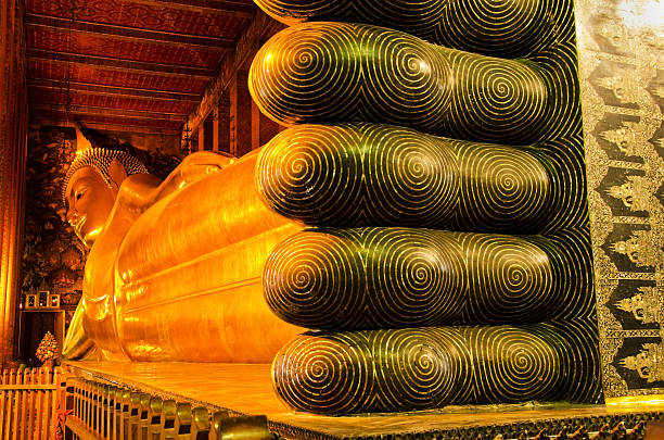 istock Reclining golden Buddha 158918246
