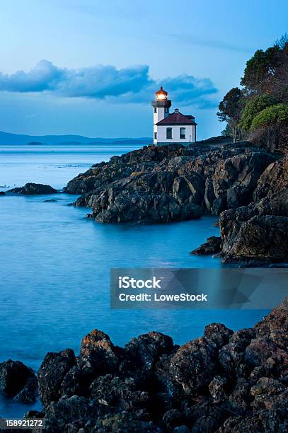 Lime Kiln Lighthouse Stock Photo - Download Image Now - Washington State, San Juan Islands, Beach