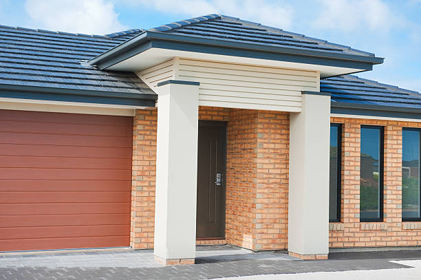 istock Modern Suburban House 158923685