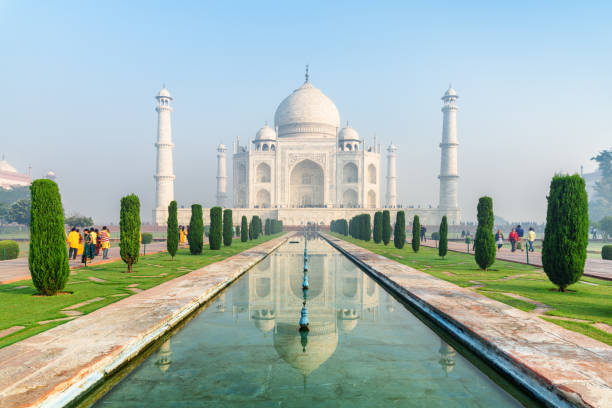 istock The Taj Mahal on blue sky background 1589472160