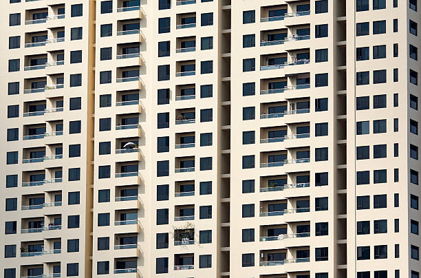 Cтоковое фото Современные апартаменты в здании с высокой посадкой