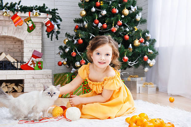 istock Little girl with cat 158960567
