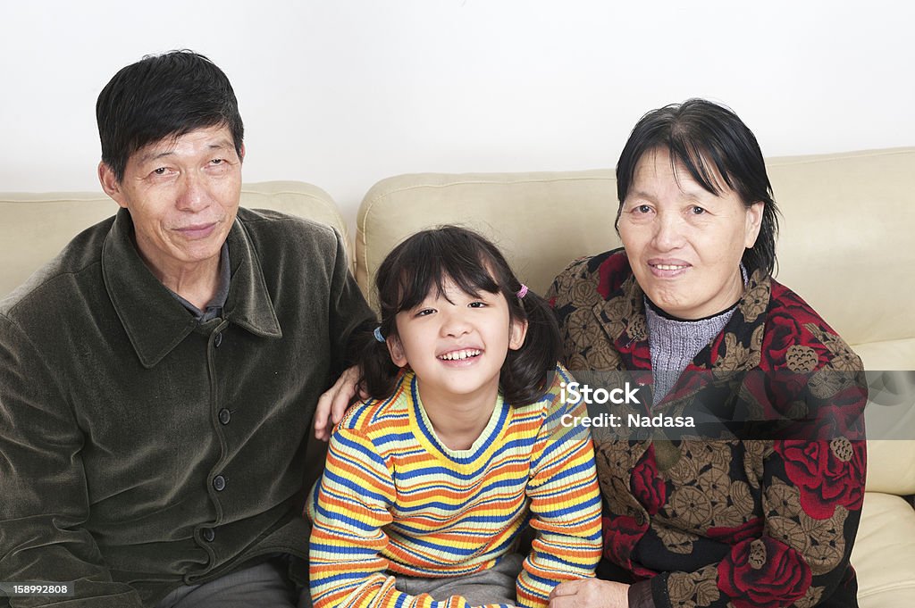 Familia asiática - Foto de stock de 60-69 años libre de derechos