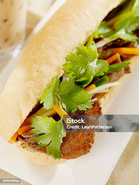 Vietnamesische Sub Sandwich Mit Gegrilltem Rindfleisch Stockfoto und mehr Bilder von Asiatische Kultur