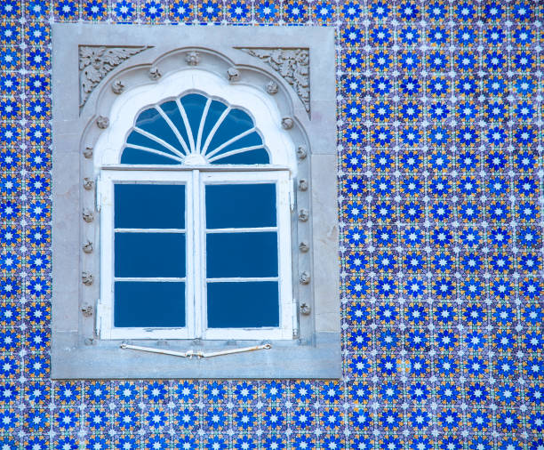 istock Window and mosaic facade in Sintra 1590167088
