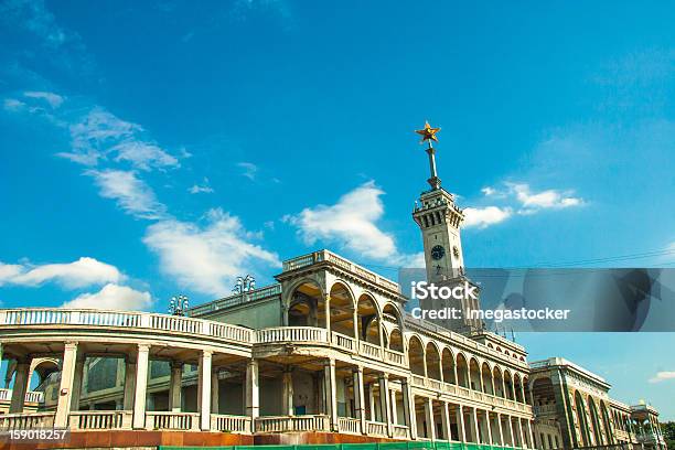 Foto de Terminal North River Em Moscou e mais fotos de stock de Adulto - Adulto, Andar, Arquitetura