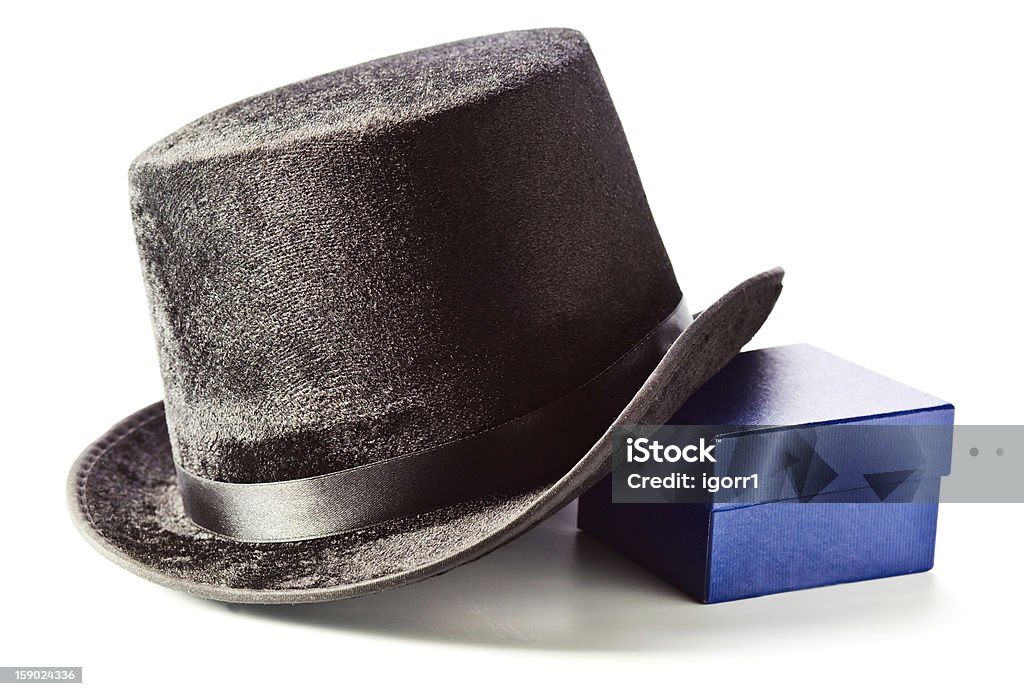 Black top hat i pudełko na prezent - Zbiór zdjęć royalty-free (Akcesorium osobiste)