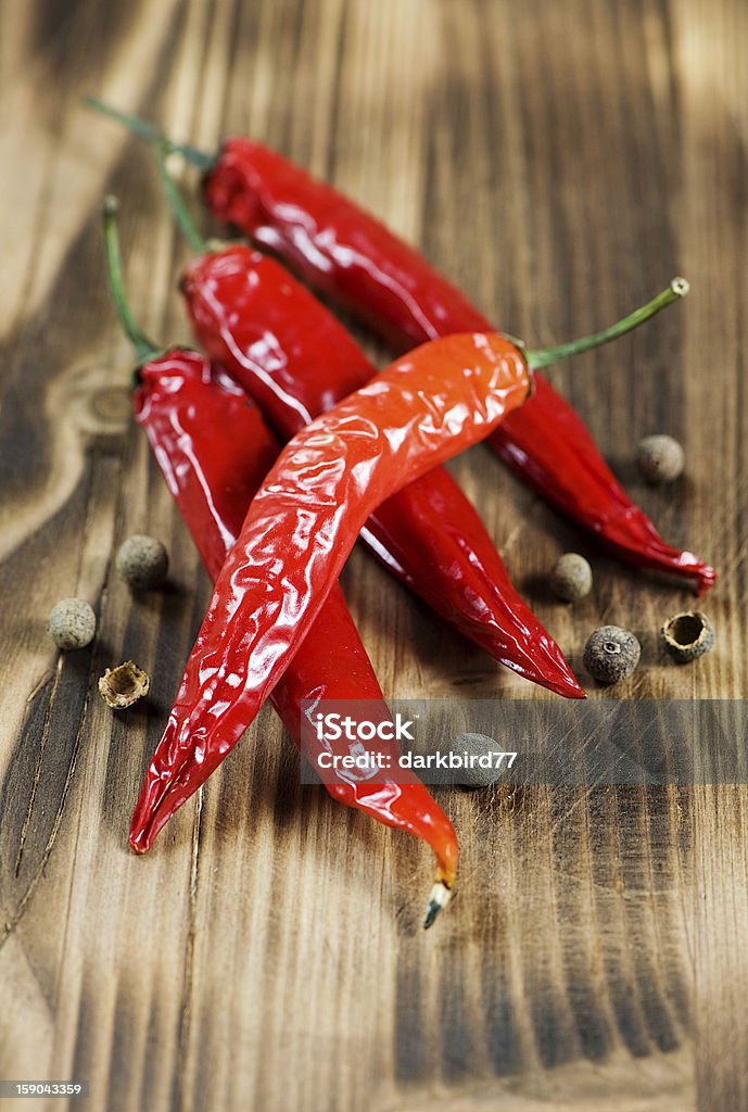 Red hot chili peppers e pepe nero - Foto stock royalty-free di Affilato