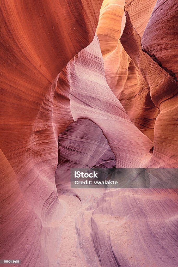 Vista dell'Antelope Canyon - Foto stock royalty-free di Alveo