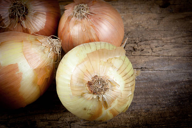 istock Pile Of Onions 159043920