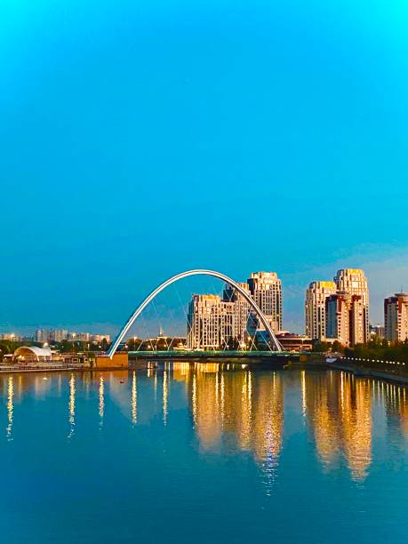 istock bridge in the city 1590451585