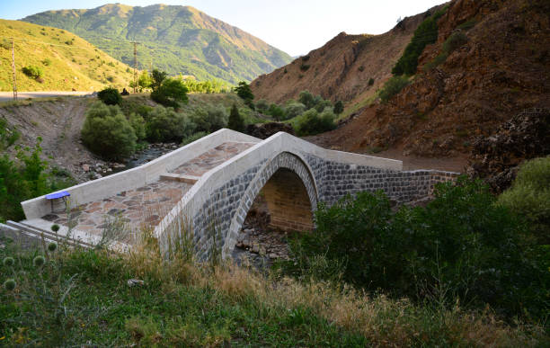 Hatun Bridge Located in Tunceli, Turkey, the Hatun Bridge was built during the Seljuk Period. tunceli stock pictures, royalty-free photos & images