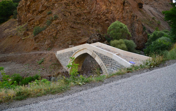 Hatun Bridge Located in Tunceli, Turkey, the Hatun Bridge was built during the Seljuk Period. tunceli stock pictures, royalty-free photos & images