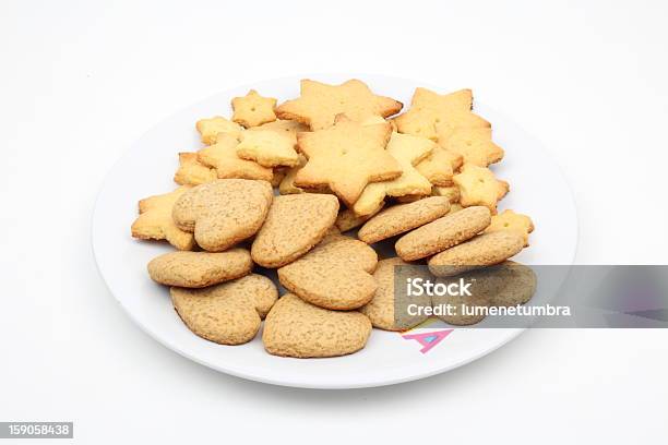 Piatto Pieno Di Cookie - Fotografie stock e altre immagini di Alimentazione non salutare - Alimentazione non salutare, Biscotto secco, Cibo