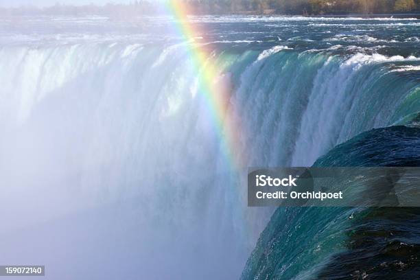 Foto de Niagara Fallsarcoíris e mais fotos de stock de Arco-íris - Arco-íris, Beleza natural - Natureza, Catarata Horseshoe - Cataratas do Niágara