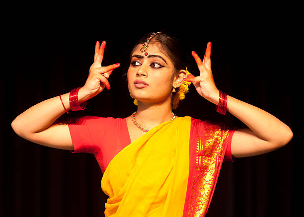 istock Beautiful Young Indian Traditional Dancer 159073529