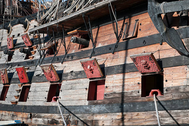 istock Wooden pirate ship on the coast 159074116