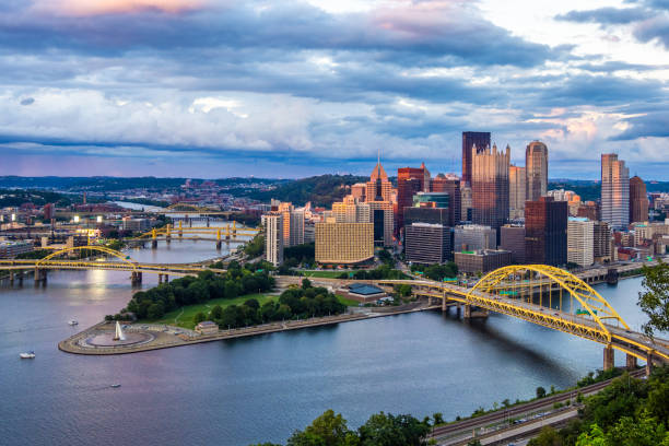 istock Sunset view of Pittsburgh downtown from Grand View at Mount Washington 1590744607