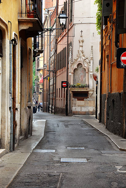 istock Architecture of Verona 159081381