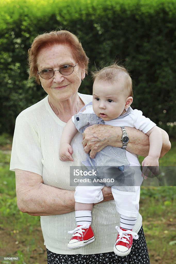 Orgulloso bisabuela - Foto de stock de 0-11 meses libre de derechos