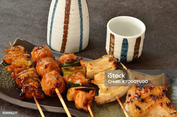 Alla Griglia Charpollo Yakitori - Fotografie stock e altre immagini di Alla brace - Alla brace, Alla griglia, Arrosto allo spiedo