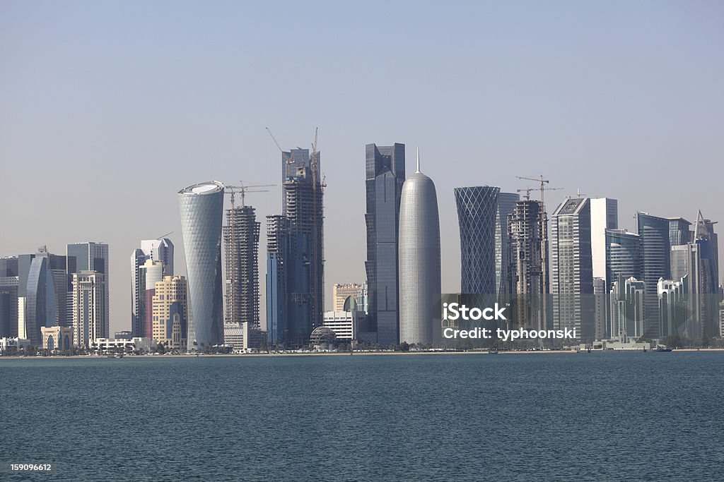 Skyline z centrum Ad-Dauha.  Katar - Zbiór zdjęć royalty-free (Ad-Dauha)