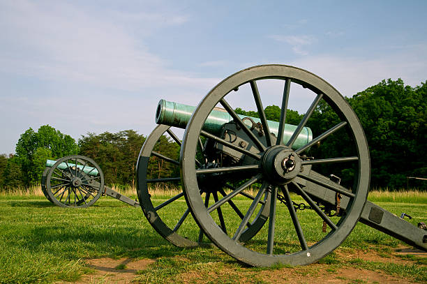 istock canons on civil war battlefield 159109026
