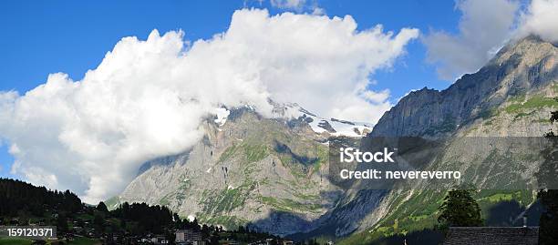 Panoramiczny Widok Z Góry W Grindelwald Szwajcaria - zdjęcia stockowe i więcej obrazów Alpy