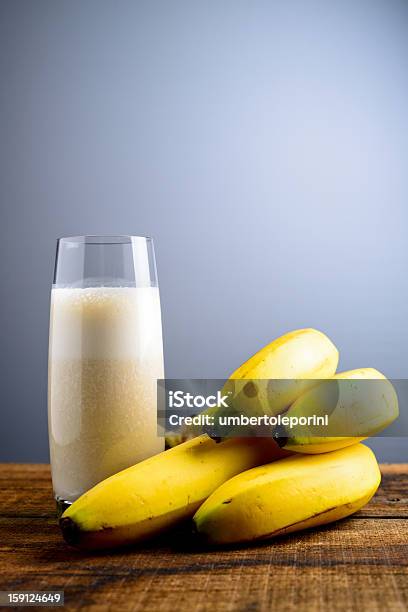 바나나 밀크세이크 바나나에 대한 스톡 사진 및 기타 이미지 - 바나나, 밀크 셰이크, 바나나 스무디