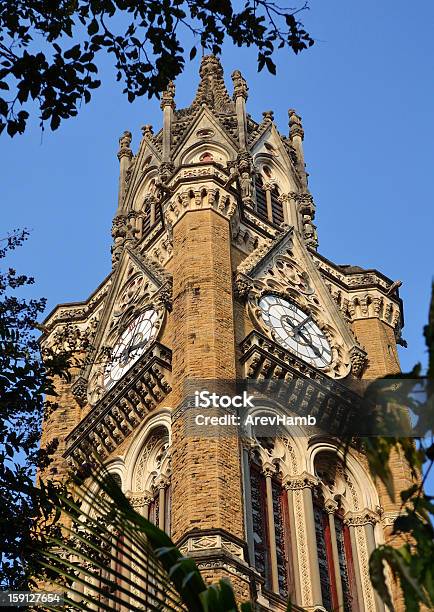 Foto de Torre Do Relógio Da Universidade De Mumbai Índia e mais fotos de stock de Arquitetura - Arquitetura, Bombaim, Campus