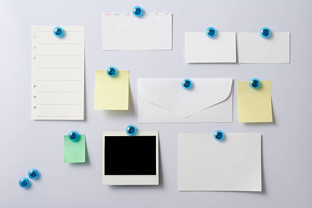 空のホワイトボードをポラロイド、文房具 - magnet whiteboard polaroid corporation note pad ストックフォトと画像