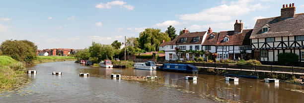 istock Historic Tewkesbury 159135087