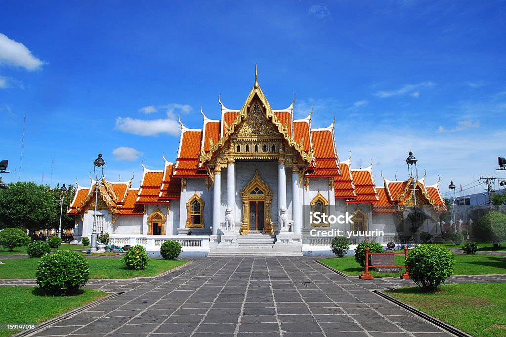 El templo de mármol en Tailandia nombre watbencha - Foto de stock de Arquitectura libre de derechos