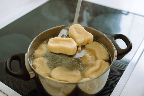 istock Boil lazy dumplings in boiling water 1591811300