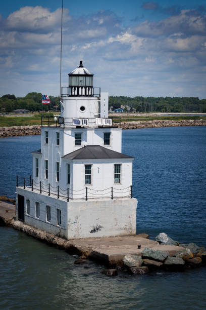 istock Patriotism at the Lighthouse 2 1591971719