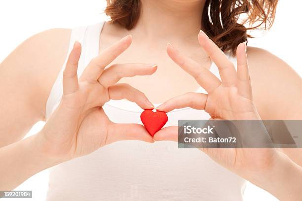 Womans Hands Holding Herzförmige Cookie Stockfoto und mehr Bilder von Attraktive Frau - Attraktive Frau, Erwachsene Person, Februar